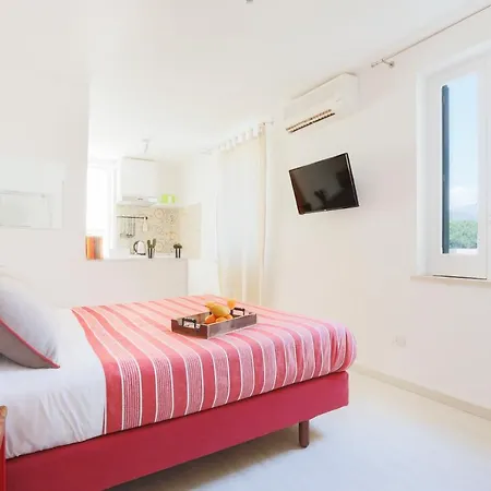 Sorrentovibes - By Piazzatasso&oldtown Affittacamere 4*